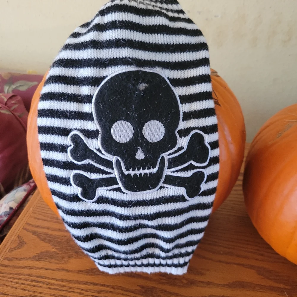 Vtg 2013 Black & White Striped Skull Pet Sweater by Simply Dog Halloween Costume